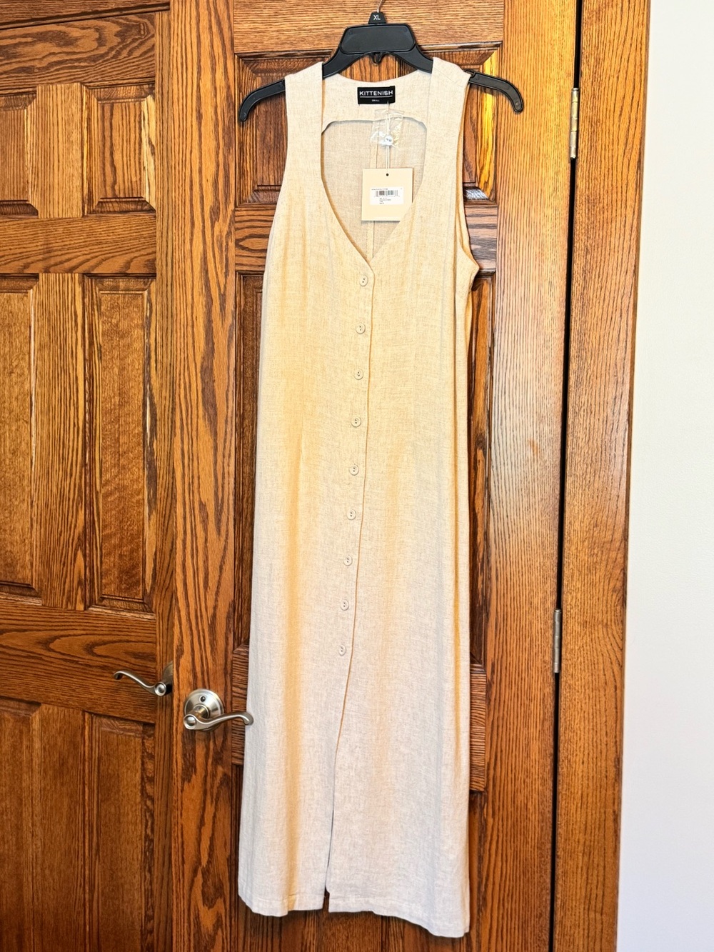 Kittenish Sleeveless Button-Front Maxi Dress - Neutral Beige